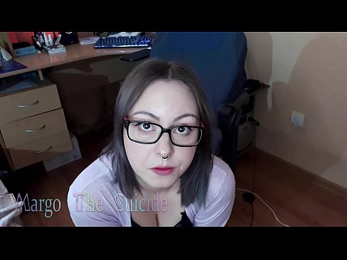 ❤️ Pudici puella cum Vitra sugit Dildo penitus in Camera Porn video apud nos